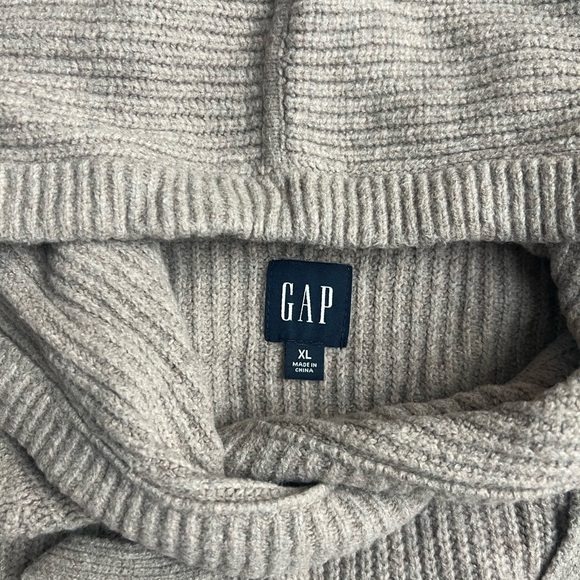 GAP Women’s Knit Hooded Sweater - Picture 2 of 5